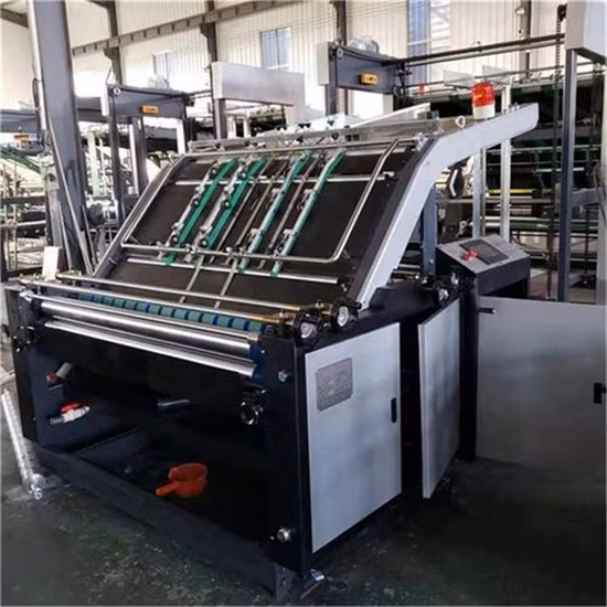 Halbautomatischer Papplaminator mit manueller Papierzuführung